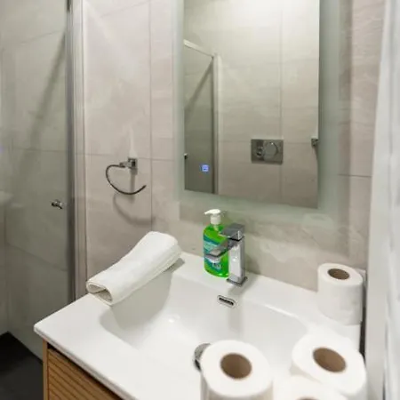 Modern 1br Qawra Steps From The By Hostmt * St Paul's Bay