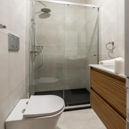 Modern 1br Qawra Steps From The By Hostmt Apartamento