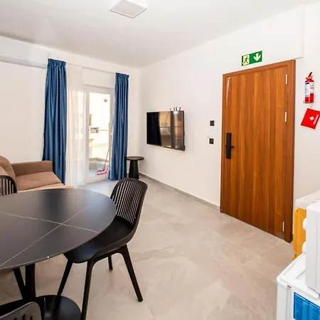 Apartment Modern 1br Qawra Steps From The By Hostmt St. Paul's Bay