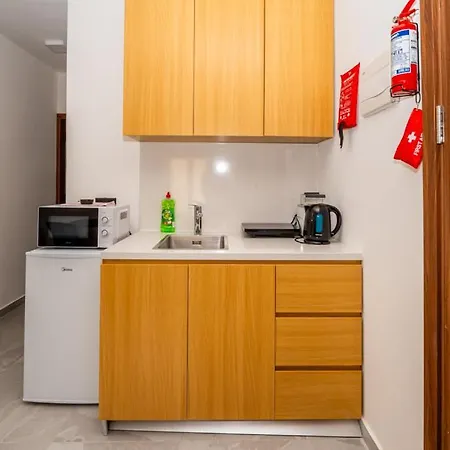 Modern 1br Qawra Steps From The By Hostmt St. Paul's Bay