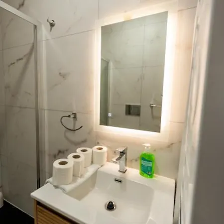 Modern 1br Qawra Steps From The By Hostmt *