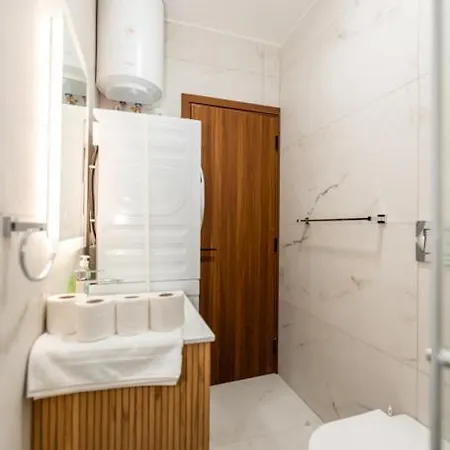 Modern 1br Qawra Steps From The By Hostmt Apartamento