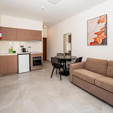 Apartamento Modern 1br Qawra Steps From The By Hostmt St Paul's Bay